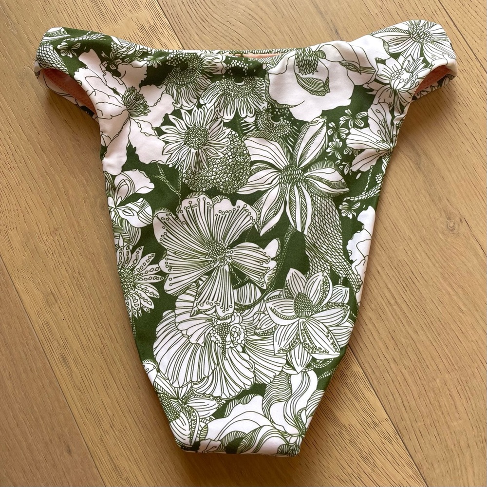 J.Crew High-Rise Cheeky Bikini Bottom in Liberty Linear Canteen Green Floral S - Picture 4 of 7